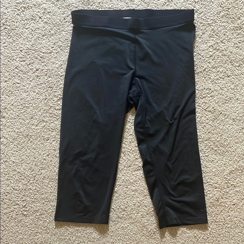 Black Sleek Compression Leggings